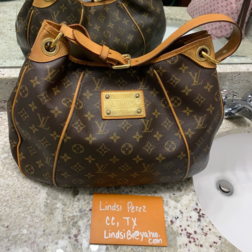 Louis Vuitton galleria pm
